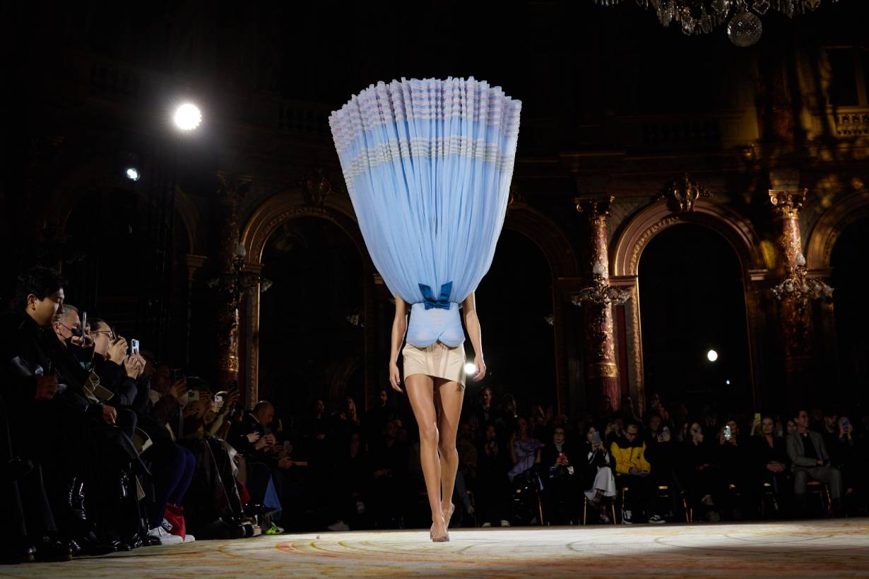 Viktor & Rolf turn Paris Fashion Week upside-down with incredible topsy  turvy dresses