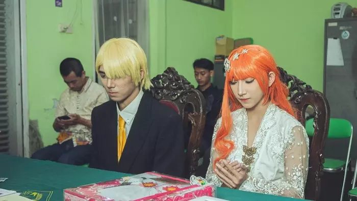 Viral Pernikahan Unik, Pengantin Cosplay Karakter One Piece Sanji dan Nami