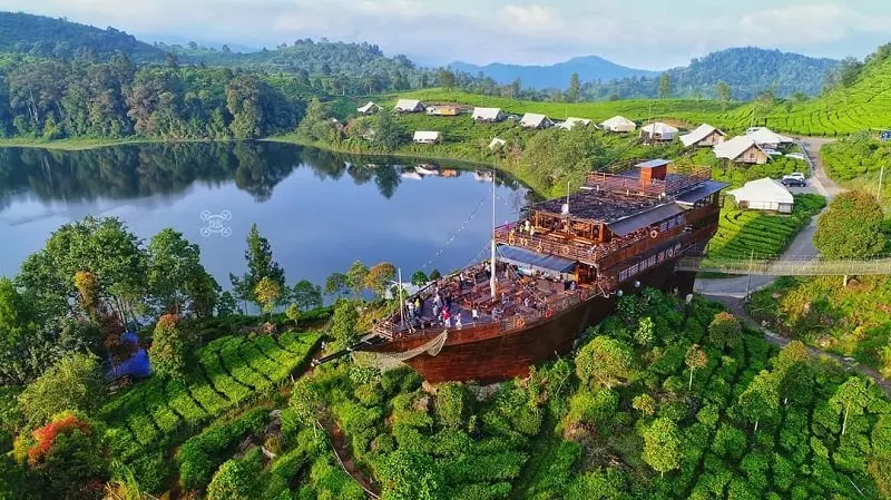 10 Tempat Wisata Terpopuler dan Terindah di Bandung